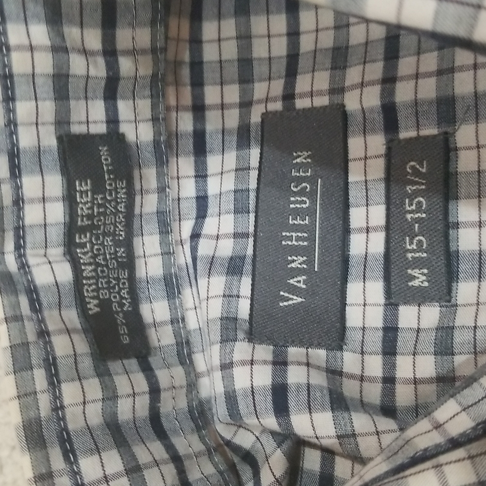 EUC Van Heusen Oxford - Picture 2 of 2